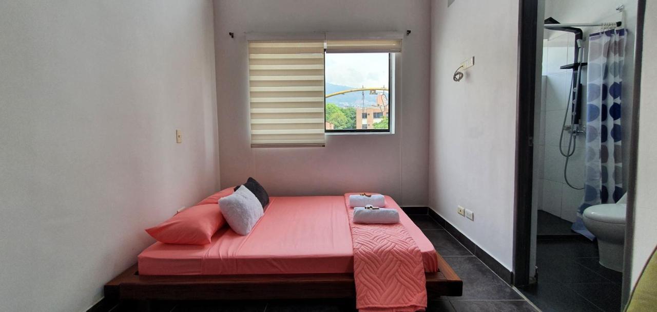 Hostel Metro Floresta Alojamiento Медельїн Екстер'єр фото
