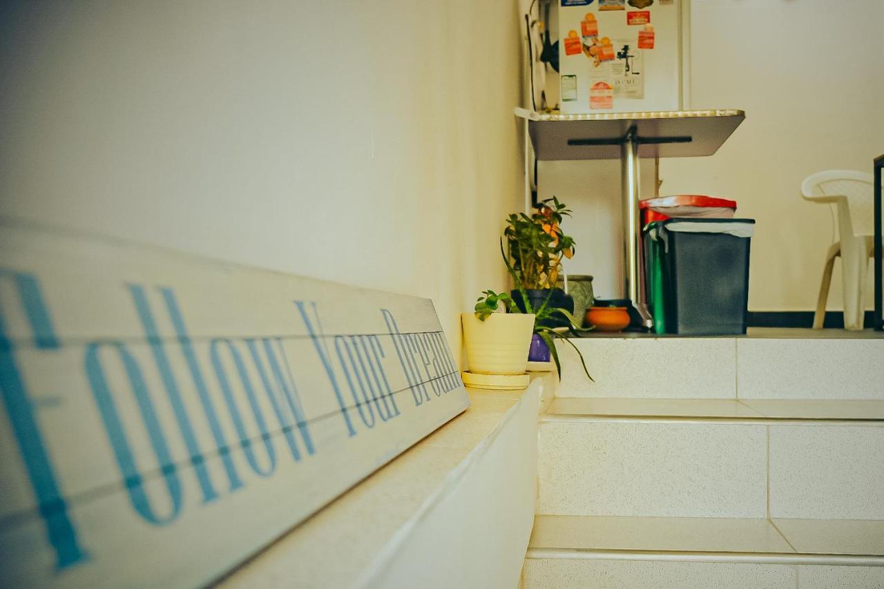 Hostel Metro Floresta Alojamiento Медельїн Екстер'єр фото