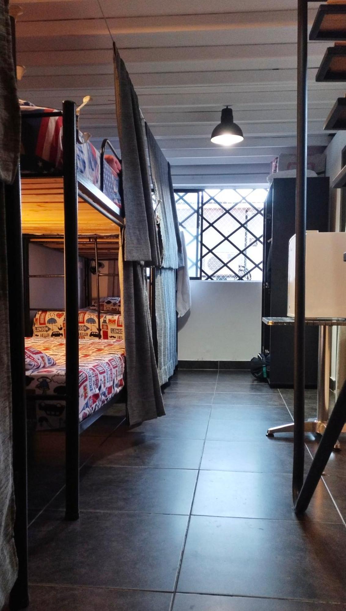 Hostel Metro Floresta Alojamiento Медельїн Екстер'єр фото